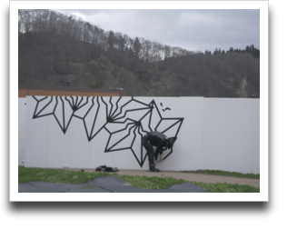 �R�r�̂��΂ɂ̓t���[�y�C���g