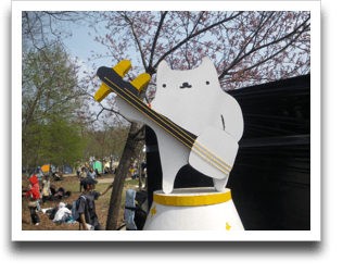 �Ìy�̃}�X�R�b�g�Q