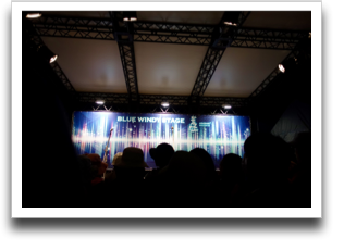 �j�Z���u�Y�҂�