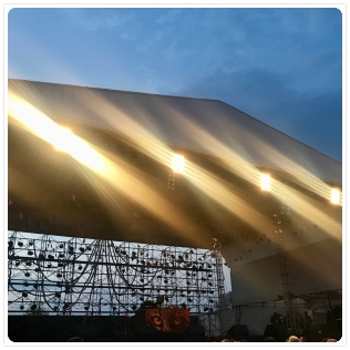 �։z�ŎB�����ʐ^�ł́A�Ȃ񂾂��񂾂ł��ꂪ��Ԃ����ʐ^�J������Ȃ�