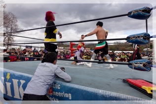 BADBOY�𒆐S�Ƀt���{�b�R��