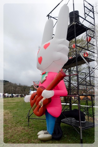 �q�g�n�_�E�T�M�������