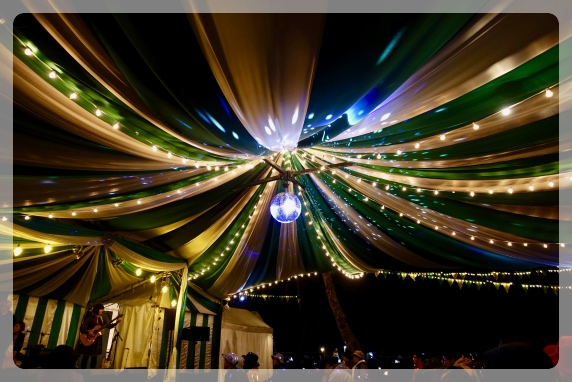 �~���[�{�[��