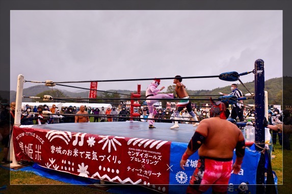 やられ役の２号のキック