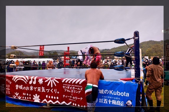 いつものように、１号と２号が持ち上げられる