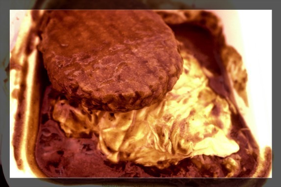 ハンバーグオムライス