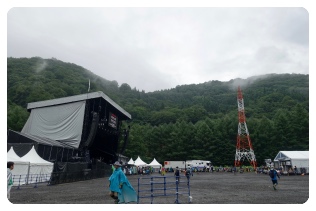 �͂��܂�O��WHITE STAGE���̂Q