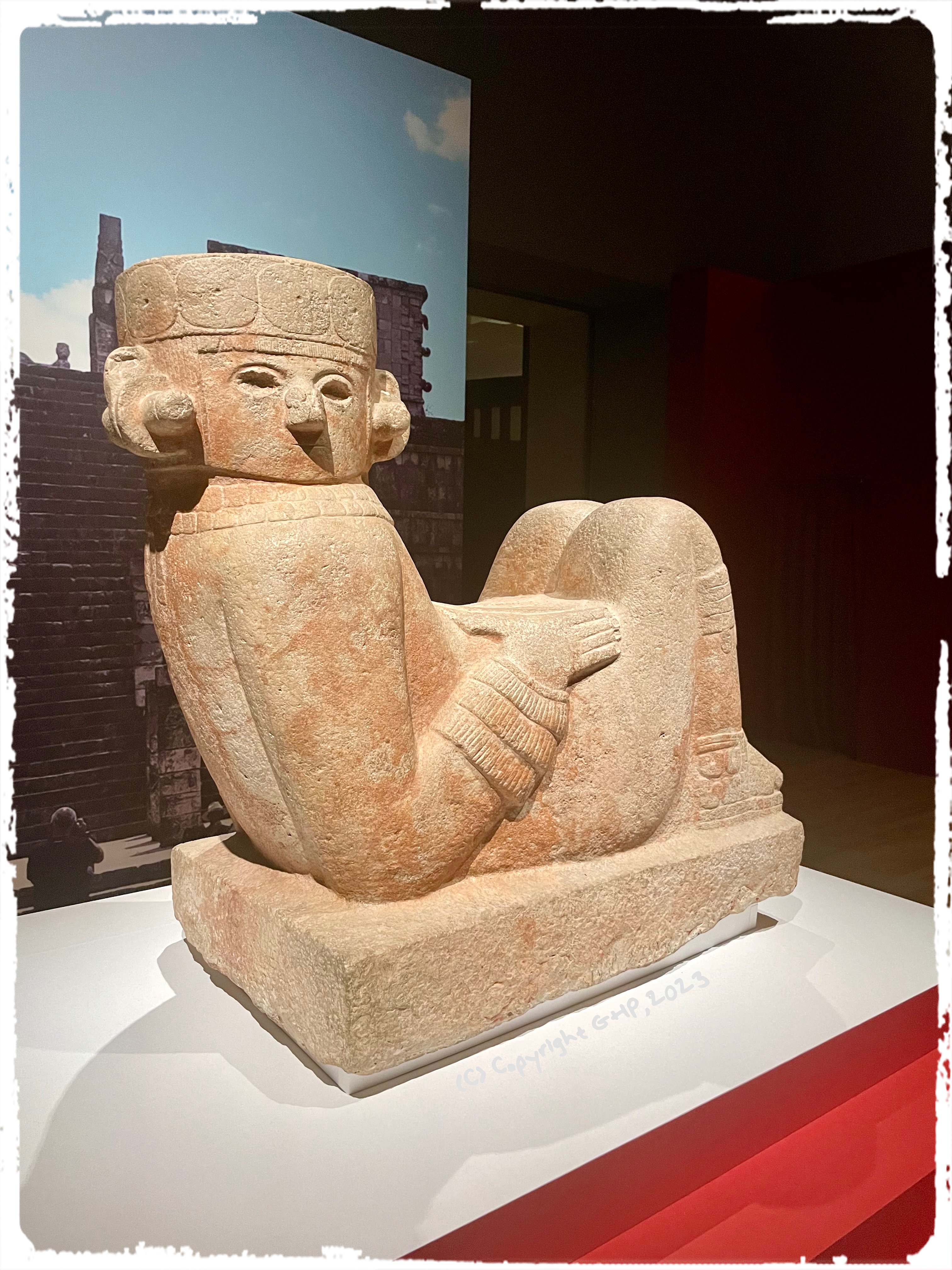 言うても可愛いチャクモール像 言うても可愛いチャクモール像