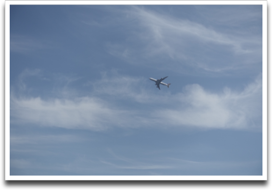 ���Ԃ�A�H�c���̔�s�@���߂�����ł����܂��B