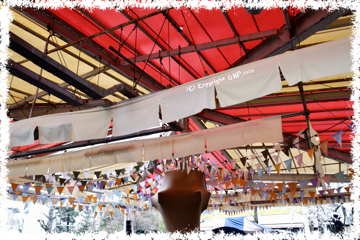 ORANGE STAGEの屋根