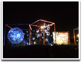 �����A���ł�����