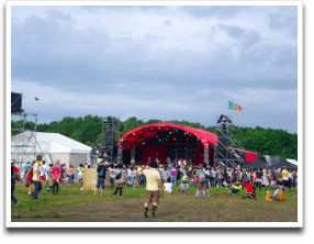 �Ȃ񂩁A���y�������E�E�E