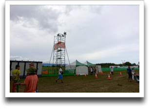 �`���b�Ɖf��g�C���s��