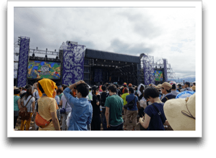 ���N�̃T���X�e