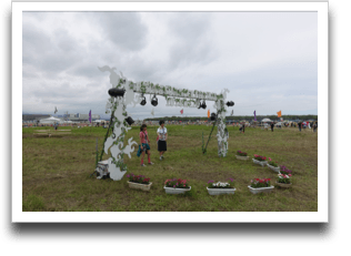 ����̎ʐ^�����A�m��Ȃ����̎q����