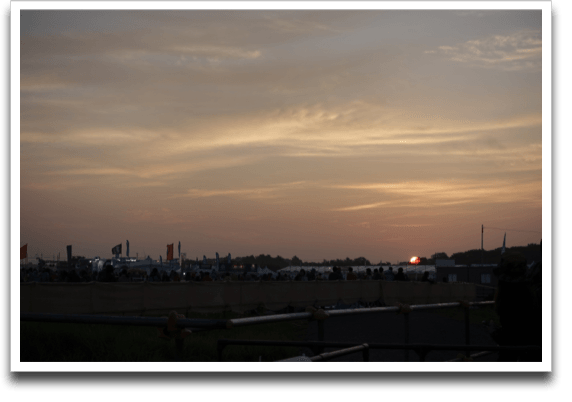 �����āASEASON�ƒ��z