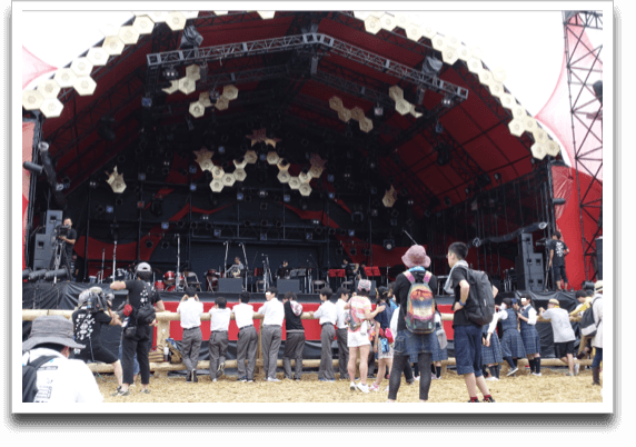 ����������ˁB