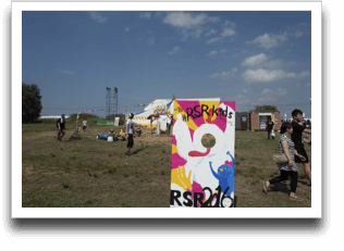 ���N�̃L�b�Y�K�[�f��