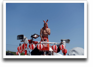 �E�̏�̍Ղ���