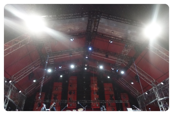 �قڍőO��RED STAR FIELD