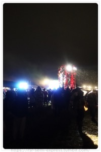 �J�~���̃g�[�e���|�[��