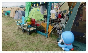 �O�ɎB�e������������Ƃ��邩��AUP���Ă��{���܂�