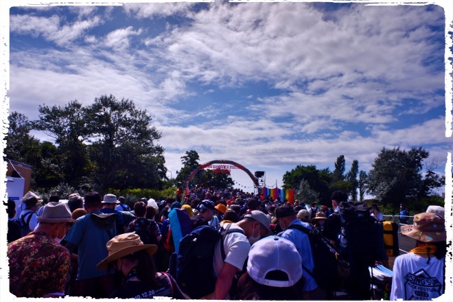 青空がチラチラ見え始める