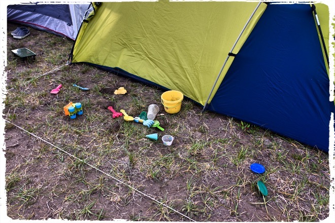 道すがら、子どもたちが遊んだあと