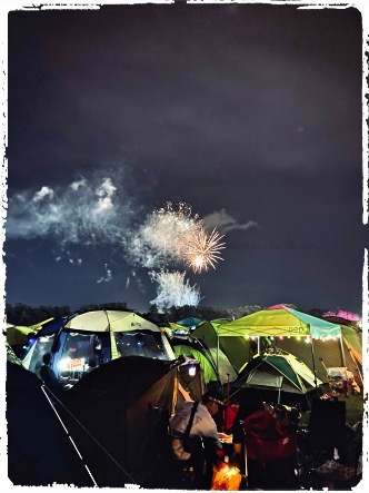 iPhoneの花火２　なので、テントだけだと良さげ