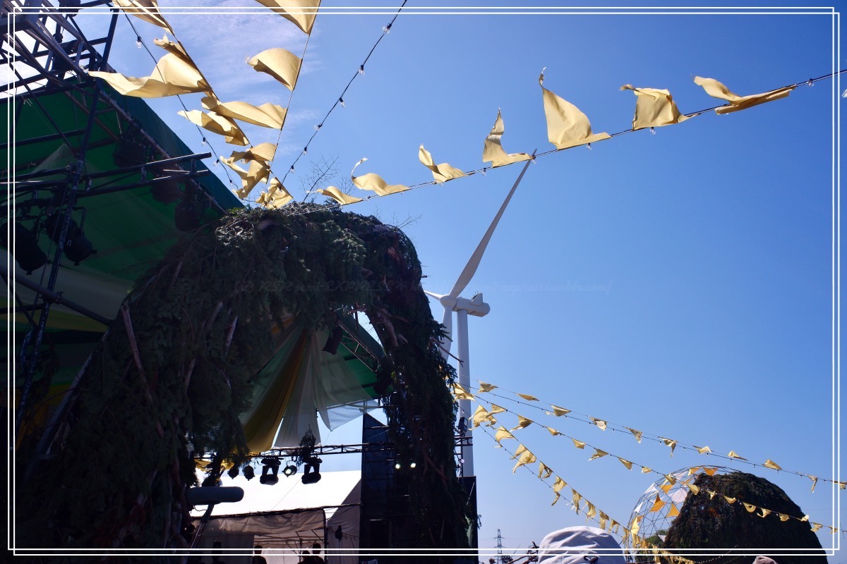 こういう時は、もうちょっと広角が良いね。