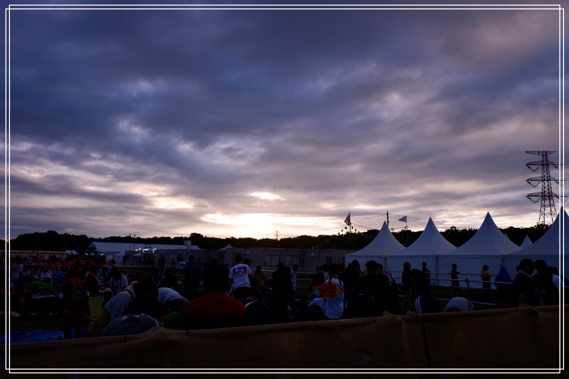 まだ雲が厚い感じ
