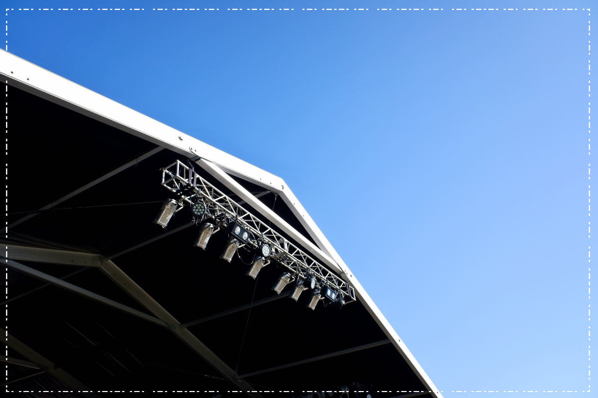 このアングルで見上げてるのはなかなかレア？