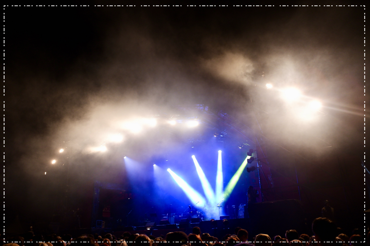 闇夜のRED STAR FIELD