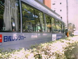 ���Y���Ȃ̂Ɍ���̃��S�̐}