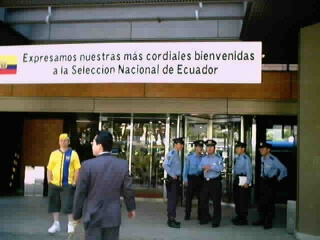 �X�y�C����ǂ߂�ł��G�N�A�h�������}���Ă邱�Ƃ͂킩��}